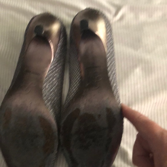 Pumps - Picture 3 of 3